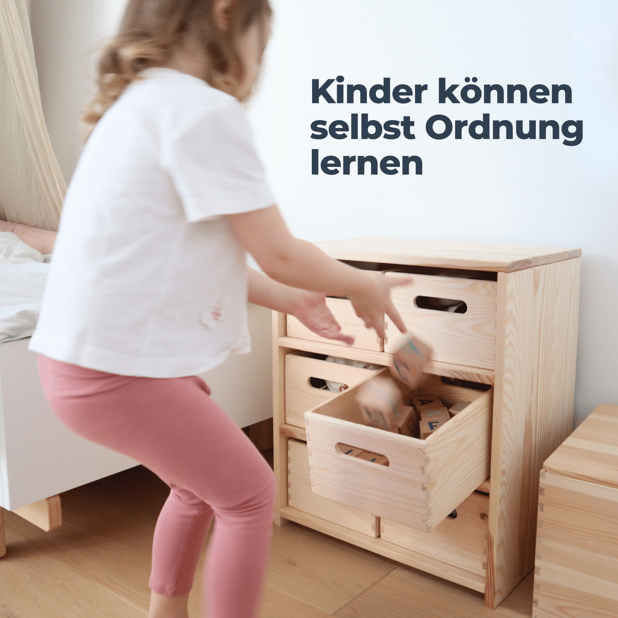 Spielzeugregal aus Holz mit 6 Kisten – Montessori-Regal | SHELF